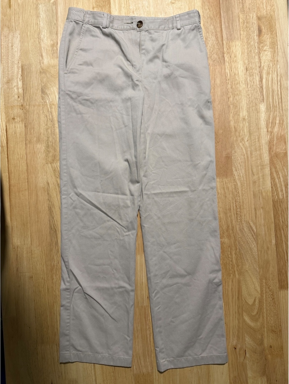 L.L.Bean Women’s Size 4 Classic Fit Khaki Chino Pants Straight Leg